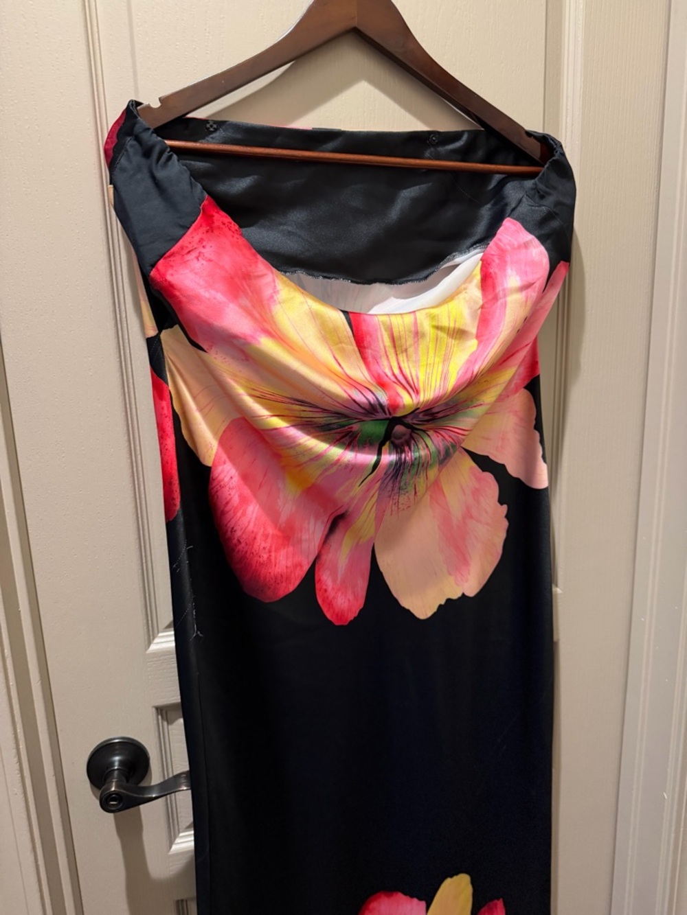 Anthropologie Black Garment with Pink and Coral Accents - Picture 4 of 6